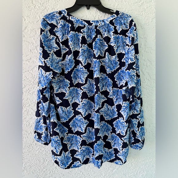 Crown and Ivy NWOT blouse - Picture 2 of 5